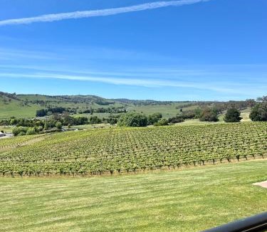 Orange Hotel | Turners Vineyard Motel