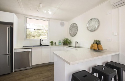 Anglesea House | Twiggy @ Anglesea