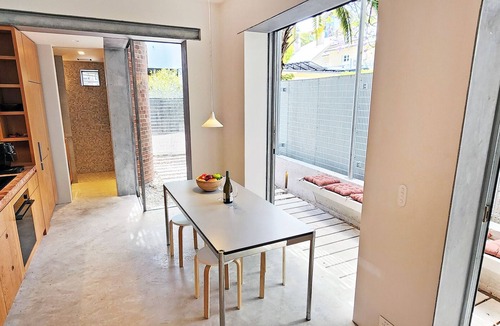 Darlinghurst House | Ultimate Surry Hills Stay Steps to Crown Street 3 Bedroom Home