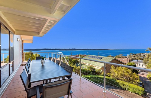 Nelson Bay House | Unbeatable Views of Port Stephens - Pacific Waters