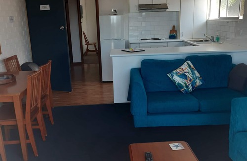 Lake Cathie Apartment | UNIT 2 - SEASCAPE APARTMENTS