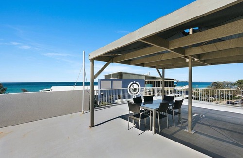 Maroochydore Apartment | Unit 9 Surf Comber with Roof Deck