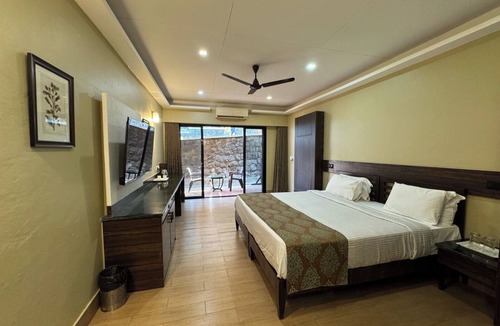 Lonavala Hotel | Upper Deck Resort - Highest Peak, Lonavala