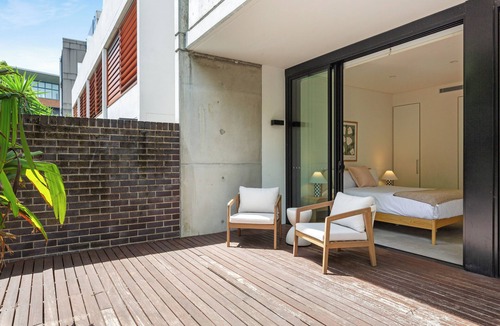 Camperdown Apartment | Urban Sage Tranquil City Stay near Cafs and Markets