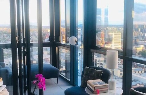 Fortitude Valley Apartment | Utopia Suites Luxe Sky Home/Sensational Views 2B/2Bath/Park