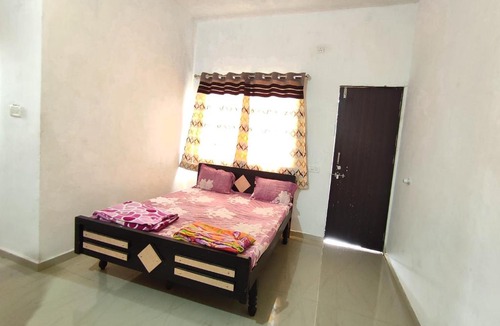 Rajpipla Hotel | V J Farmstay