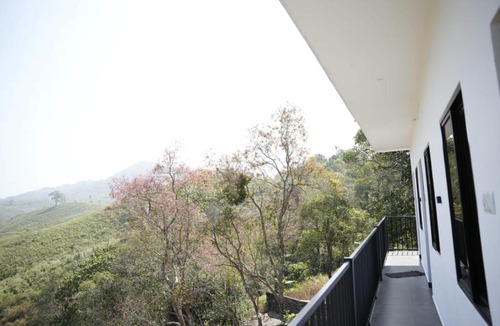 Vagamon Cabin | Vagamon leafhill mountain view holidays