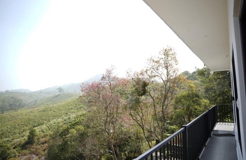 Vagamon Cabin | Vagamon leafhill mountain view holidays