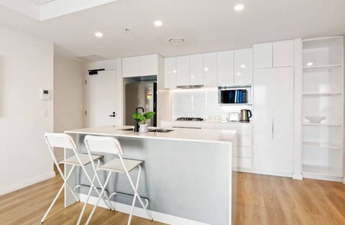 Fortitude Valley Apartment | Valley Centre,Rooftop Pool, 2bed2bath Apt +Carpark