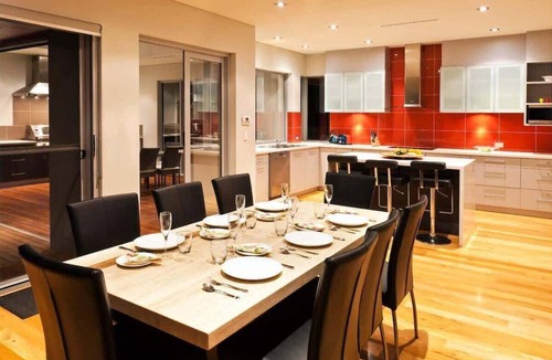Yallingup House | Valley Views Elevated Hilltop Escape near Beaches