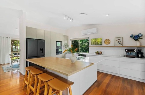 Currumbin Valley House | Valley Vista Upper House – Treetop Retreat