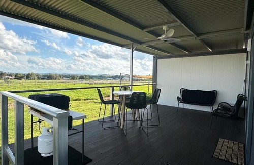 Nemingha House | Valleyview Tiny House - Tamworth