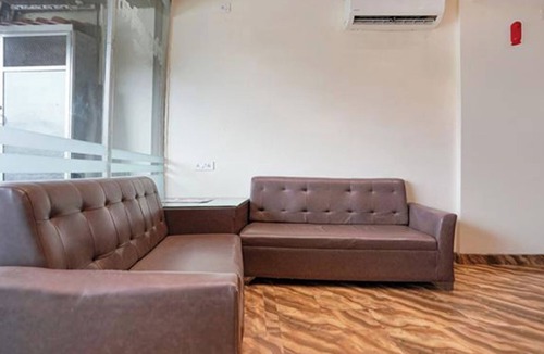 Dharavi Hotel | Via Embassy Suites