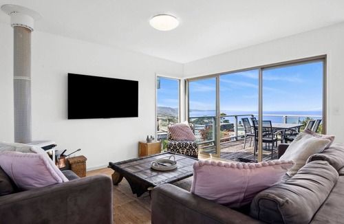 Lorne House | View from the Hill