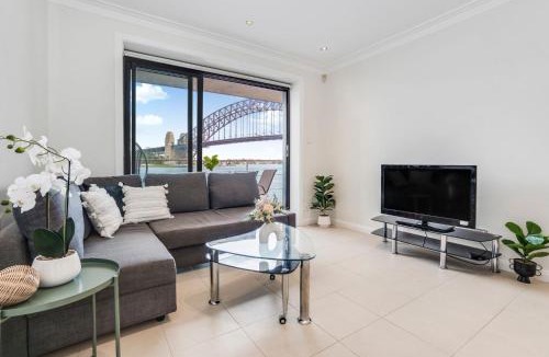Kirribilli Apartment | Views