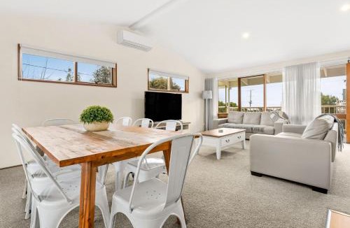 San Remo House | Views on Broadway
