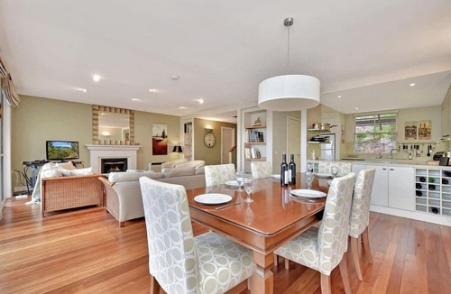 Pokolbin Villa | Villa 3br Gruner Veltliner located within Cypress Lakes Resort