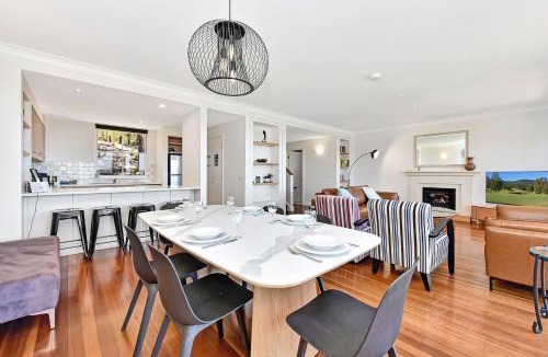 Pokolbin Villa | Villa 3br Tranquility Villa located within Cypress Lakes Resort