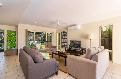 Yamba Villa | Villa 63 - Resort Style Living - Holiday Yamba
