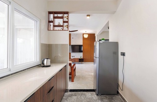 Hosur Apartment | Villa Amber by Stayjade Pool 1hr HSR Hosur
