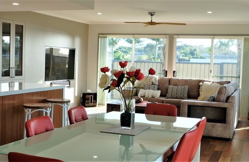 Tura Beach Villa | "Villa Del Mare" - Luxury Beach Front Villa