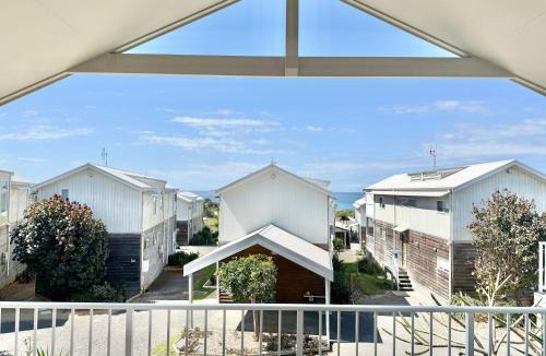 Caves Beach Villa | Villa Oceania at Caves Beach Villas