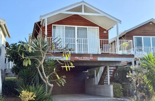 Caves Beach Villa | Villa Oceania at Caves Beach Villas