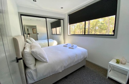 Mount View House | Vineyard Retreat entire home
