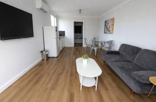 Cessnock Apartment | Vino Studio – Cozy & Stylish Stay