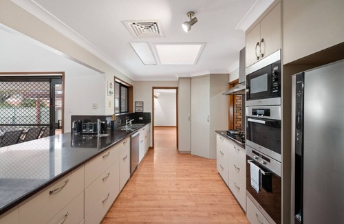 Robertson House | Vintage Elegance&Morden Comfort 5BRHouse@Robertson