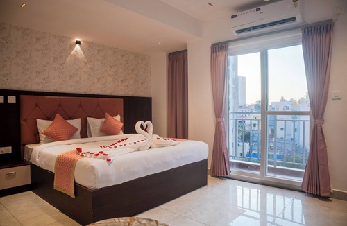 Whitefield Hotel | Visthara Grands