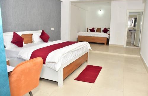 Sukha Hotel | Vybent hotel kainchi dham