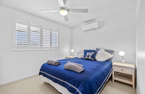 Mooloolaba Apartment | Walk to Beach Luxury Waterfront Penthouse