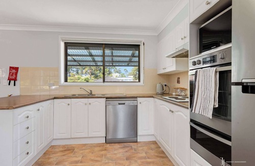 Surf Beach House | Walk to Surf Beach | Hume Haven