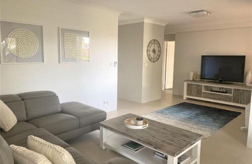 Forster Apartment | Wallis Court 6