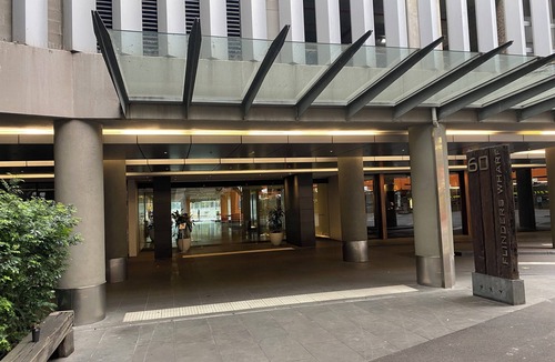 Docklands Apartment | Waterfront 2 BD Apartment in the heart of Docklands