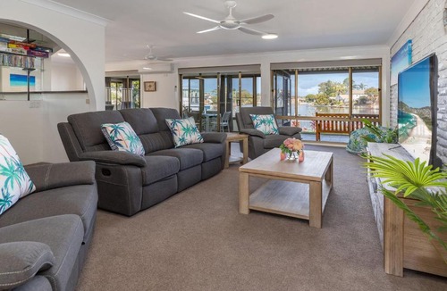 Forster House | Waterfront on Forster Keys