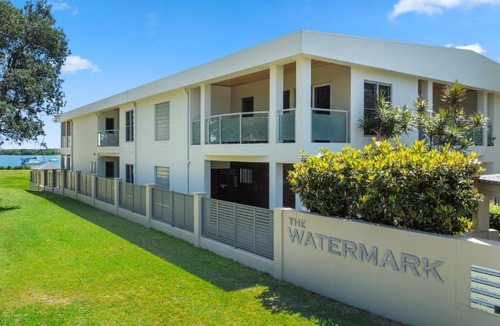 Yamba Apartment | Watermark 5