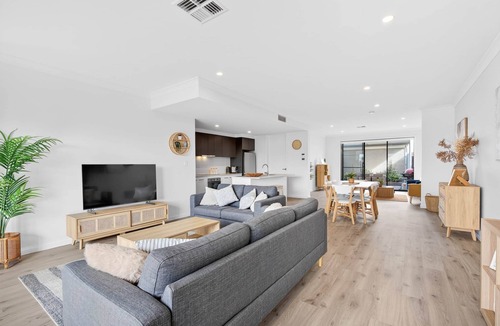 Victor Harbor House | Waterside Victor Harbor