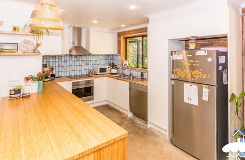Sandy Point House | Wattle Haven Stay 3 Pay 2 Winter Special