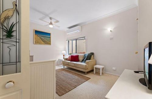Dalmeny House | Wave Haven