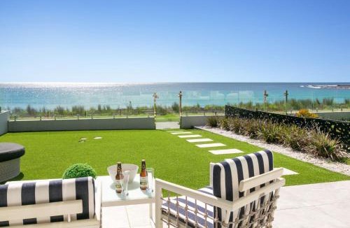 Warilla House | Waves at Warilla