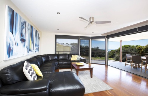 Bonny Hills House | WAVES - Beachfront home on Bonny Hills headland