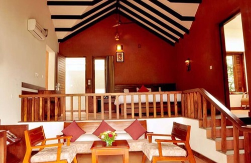 Manjoora Hotel | Wayanad Silverwoods Resort