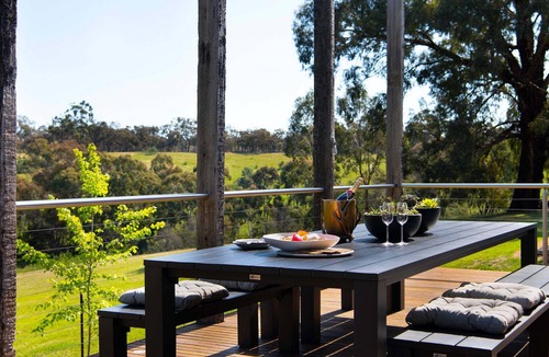 Shepherds Flat House | Welcome Paddock | Country Estate with Pool & Spa