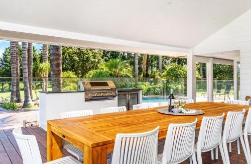Far Meadow House | Whispering Pines House, Far Meadow, Berry