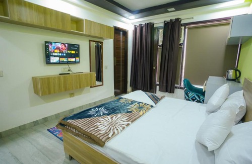 Sushant Lok Hotel | White House residency