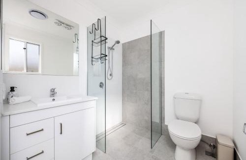 Eli Waters House | Whitehaven - 4BD 4Bath Retreat