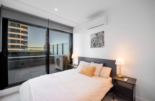Box Hill Apartment | Whitehorse SkyHome
