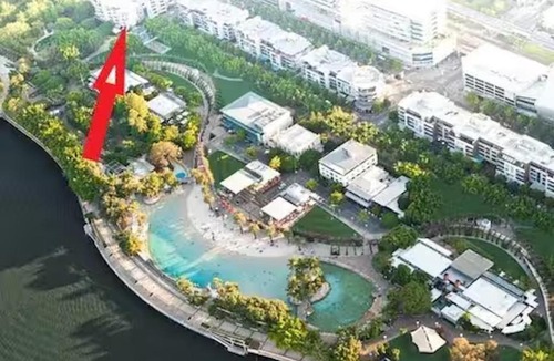 South Brisbane Apartment | Wild Luxe Beach Front Escape- 1 min walk Southbank